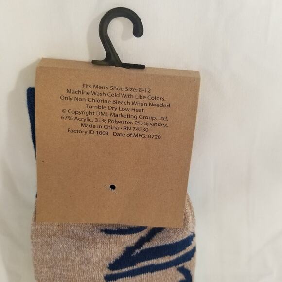 Legale Santa drinking on the beach men’s socks - Picture 5 of 5